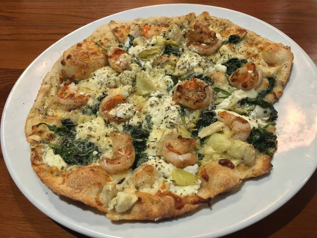 Great Rivers Tap & Grill | restaurant | 3559-B College Ave, Alton, IL 62002, USA | 6184621220 OR +1 618-462-1220