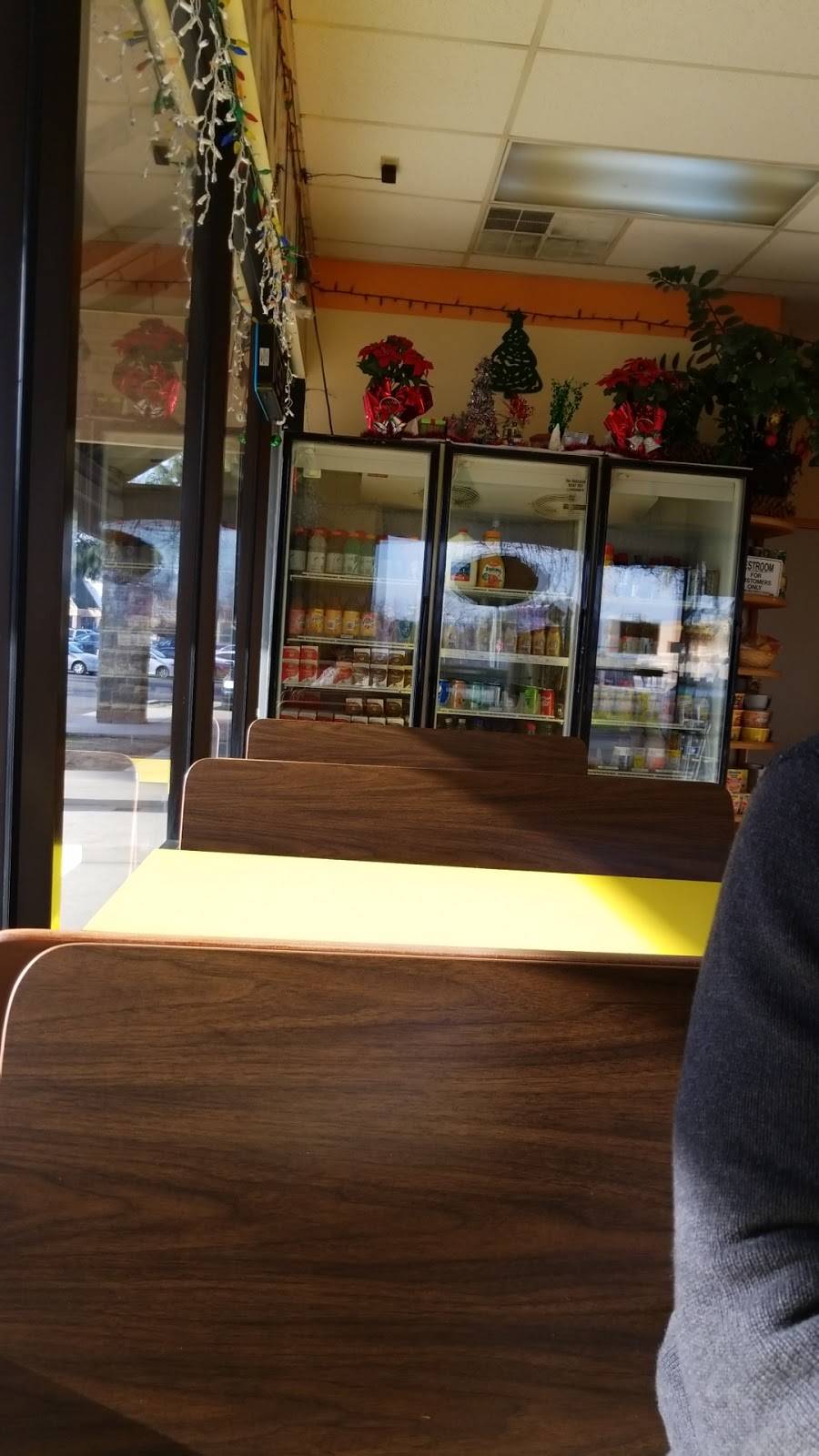 Anns Donuts | bakery | 2801 Whitson St, Selma, CA 93662, USA | 5598910409 OR +1 559-891-0409