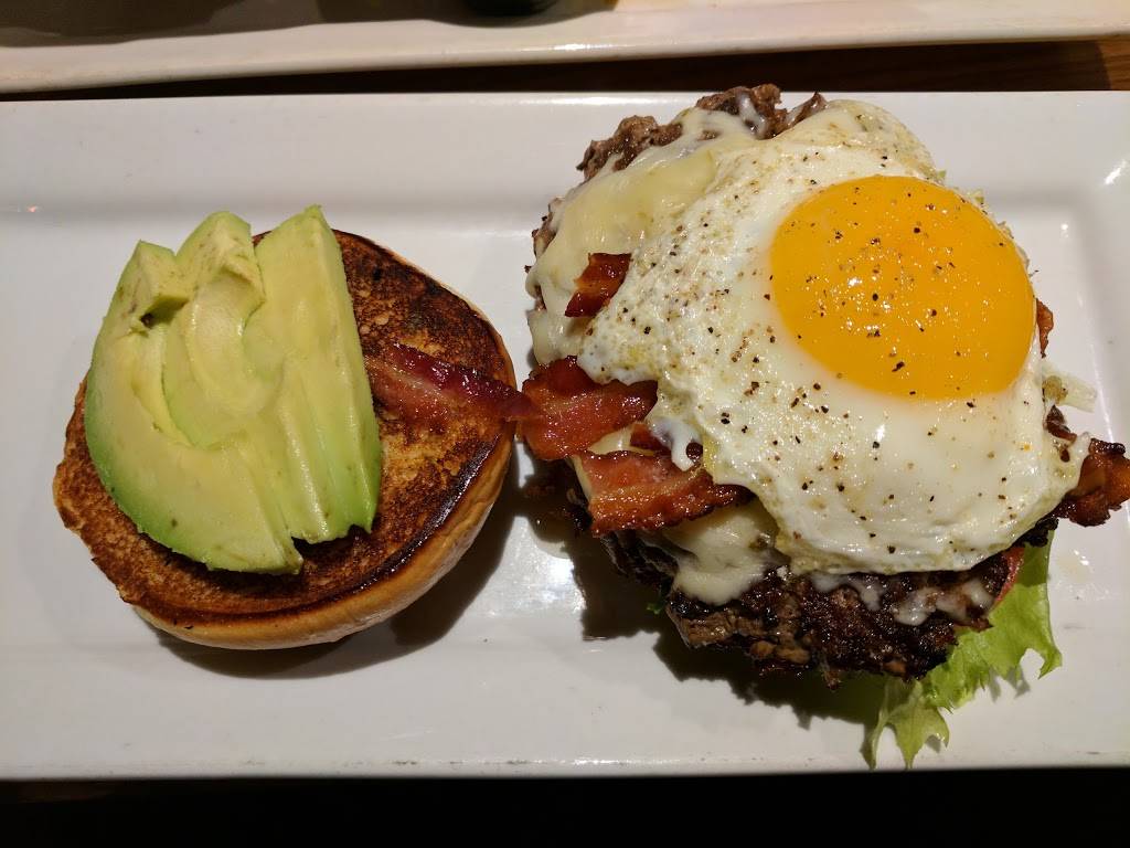 Chilis Grill & Bar | restaurant | 610 Sam Ridley Pkwy W, Smyrna, TN 37167, USA | 6152204545 OR +1 615-220-4545