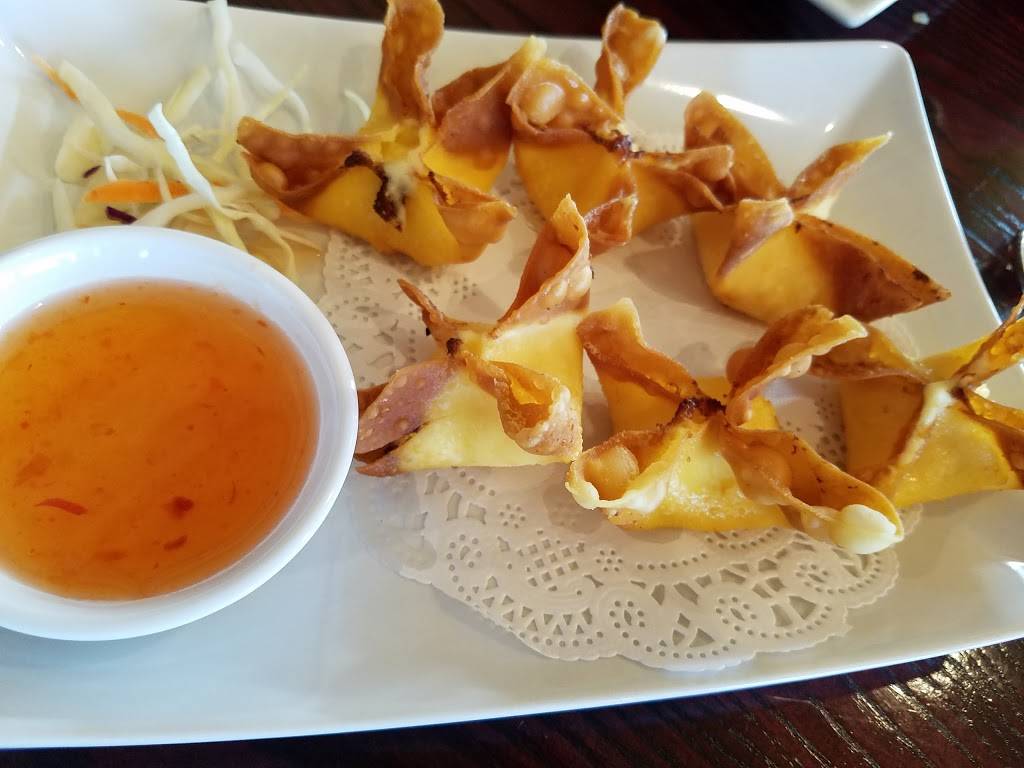 Ta Wan Thai Restaurant | restaurant | 1644 S Randall Rd, Algonquin, IL 60102, USA | 2242418010 OR +1 224-241-8010