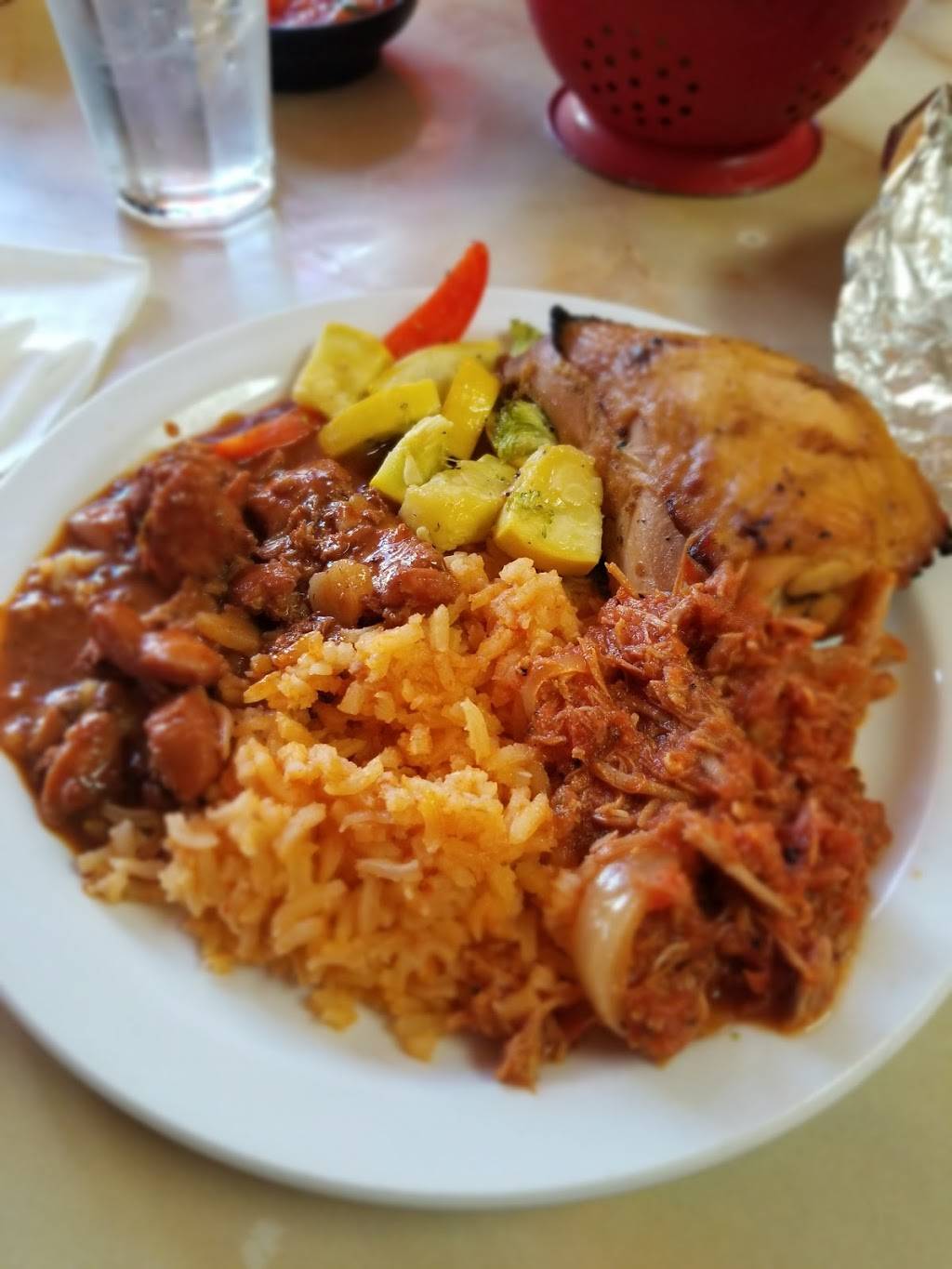 La Mina Cantina | restaurant | 4001 Auburn St, Bakersfield, CA 93306, USA | 6618729314 OR +1 661-872-9314