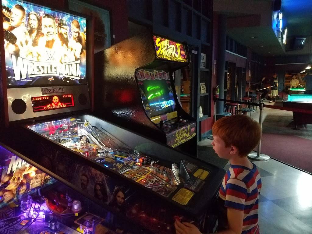 Stix Billiards Sports & Grill | restaurant | 7985 Vineyard Ave, Rancho Cucamonga, CA 91730, USA | 9099895020 OR +1 909-989-5020