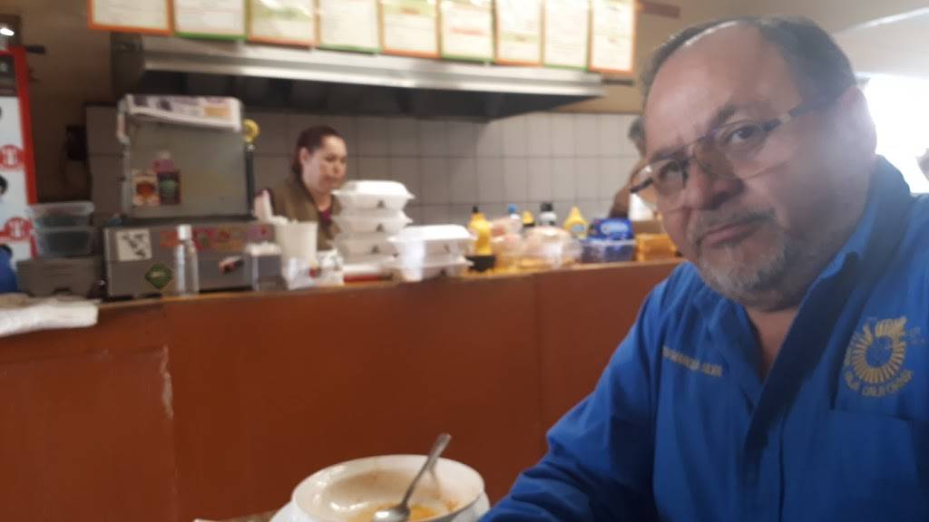 Restaurant Mininos Place | restaurant | Av Castillo de Chapultepec 564, Tomas Aquino, 22414 Tijuana, B.C., Mexico | 016646827348 OR +52 664 682 7348