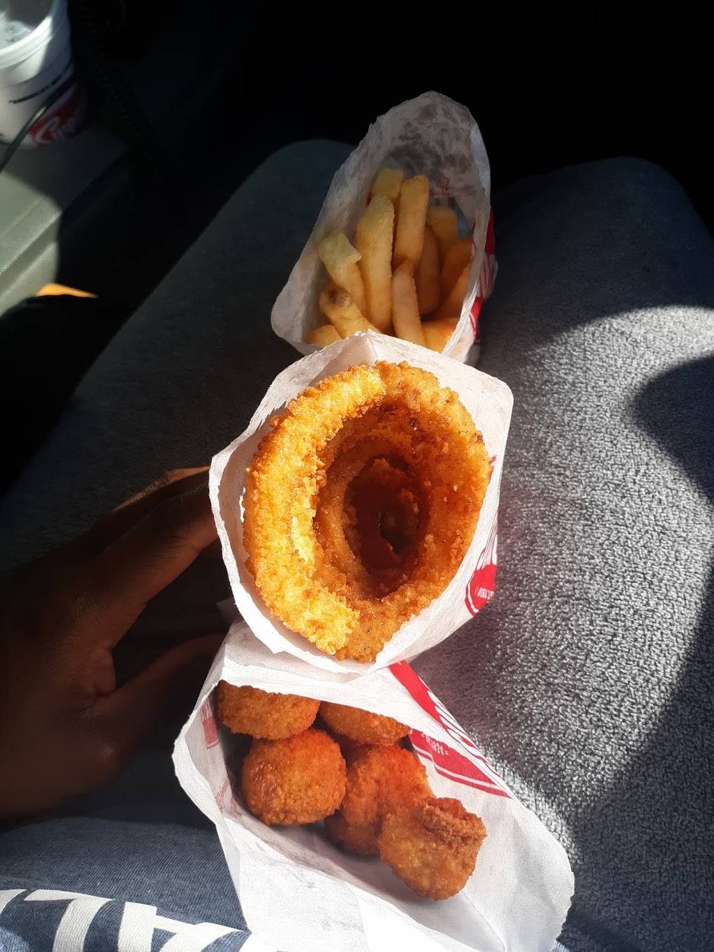 Swensons (Jackson) Drive-In Restaurants | restaurant | 5815 Wales Ave NW, Massillon, OH 44646, USA | 3308335454 OR +1 330-833-5454