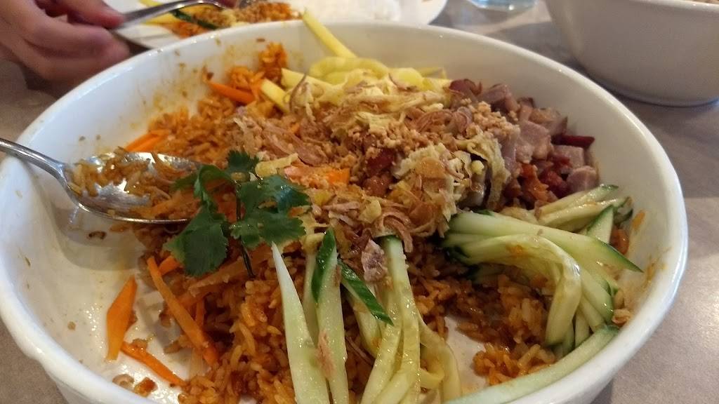 Celadon House | restaurant | 630 Ford Dr, Oakville, ON L6J 7V7, Canada | 9052575725 OR +1 905-257-5725