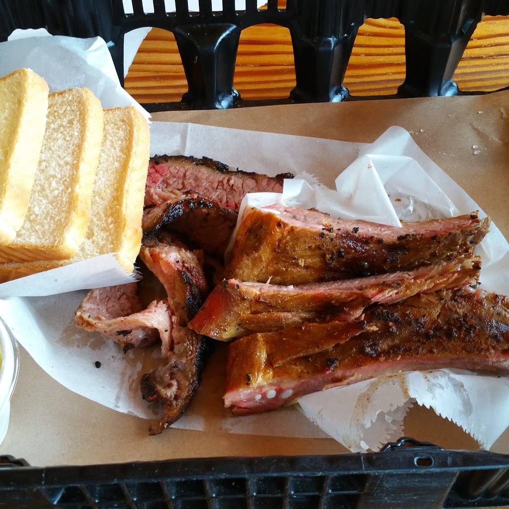 Rudys "Country Store" and Bar-B-Q | restaurant | 20806 IH, Interstate 45 N, Spring, TX 77373, USA | 2812880916 OR +1 281-288-0916