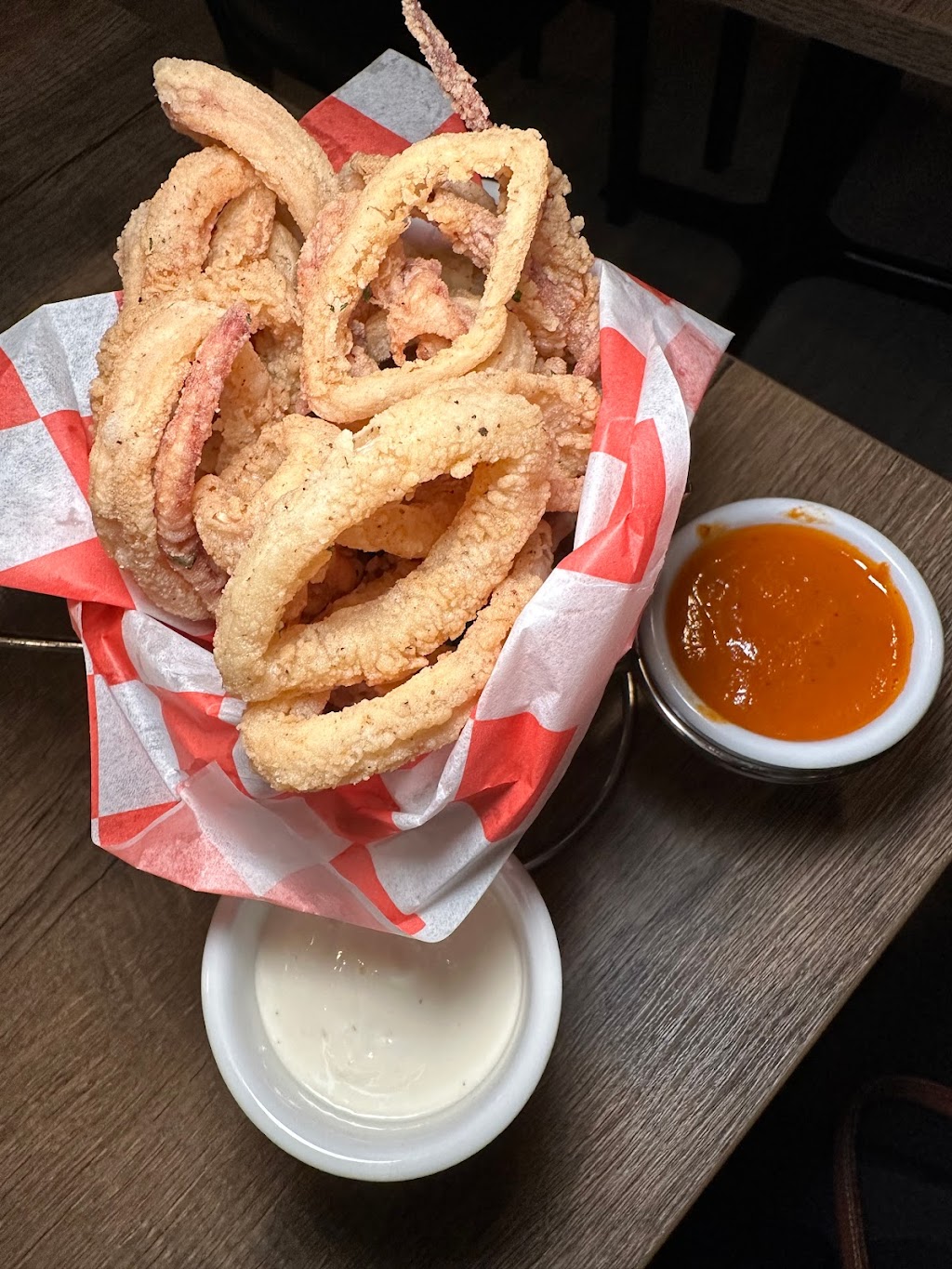 Oak Beach Bar + Grill | restaurant | 291 Captain Thomas Blvd, West Haven, CT 06516, USA | 2034793500 OR +1 203-479-3500