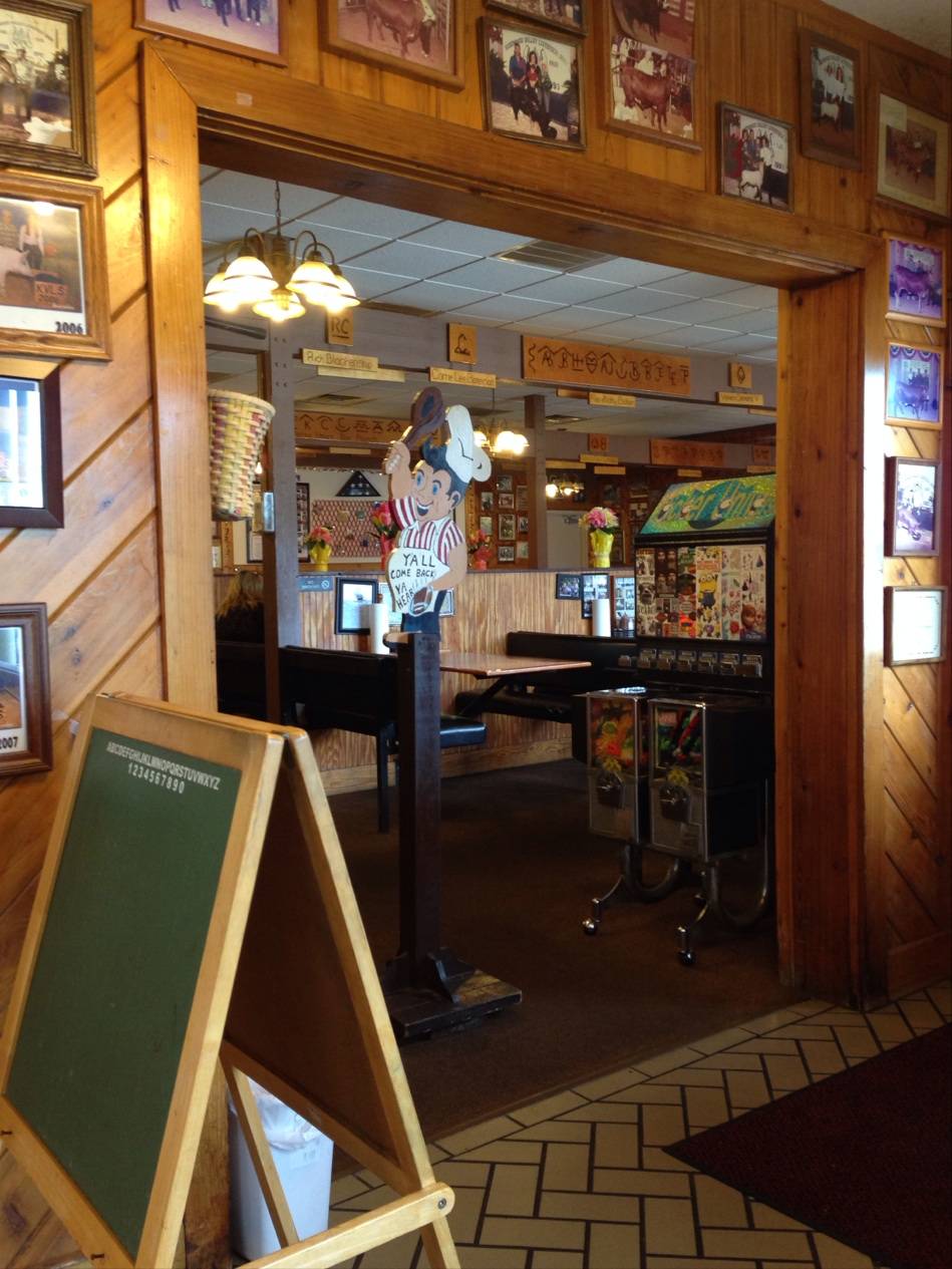 Fat Boys Bar-B-Q | restaurant | 1606 W Vine St, Kissimmee, FL 34741, USA | 4078477098 OR +1 407-847-7098