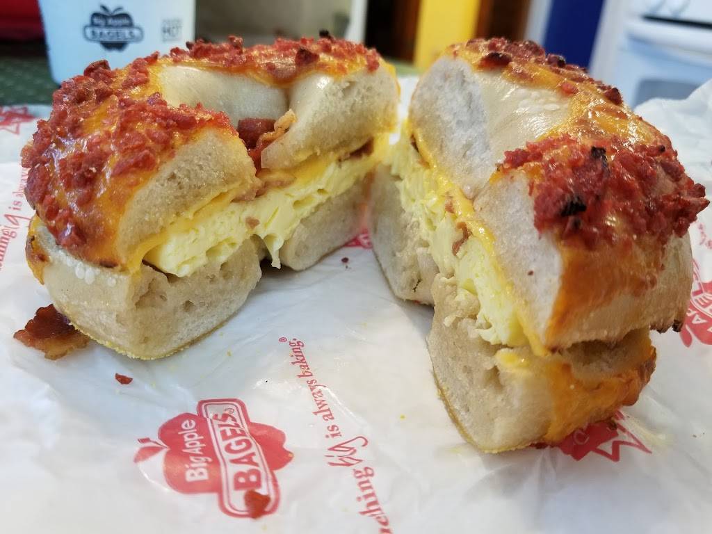 Big Apple Bagels | bakery | 5710 S 108th St, Hales Corners, WI 53130, USA | 4145293050 OR +1 414-529-3050