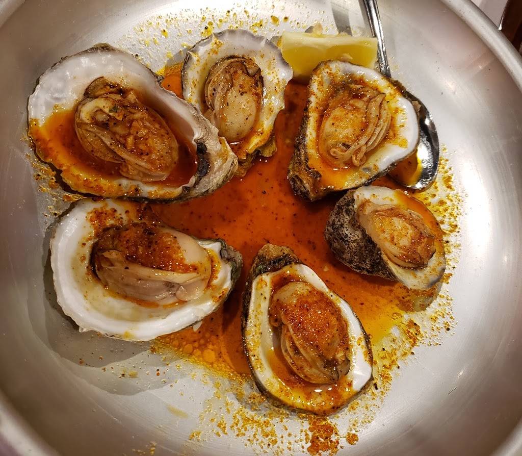 The Juicy Seafood Restaurant & Bar | meal takeaway | 2801 Lake Cir Dr, Indianapolis, IN 46268, USA | 3177553962 OR +1 317-755-3962