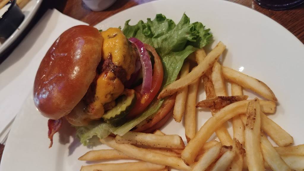 TGI Fridays | restaurant | 5111 Boulder Hwy, Las Vegas, NV 89122, USA | 7024548104 OR +1 702-454-8104