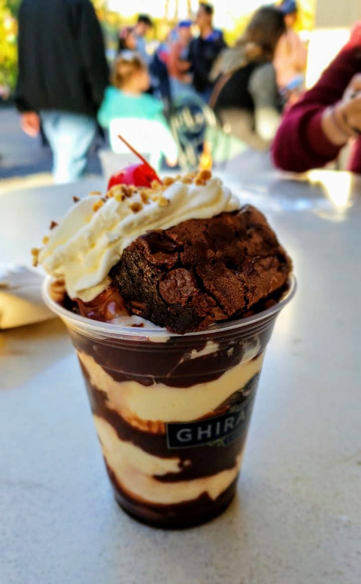 Ghirardelli Soda Fountain & Chocolate Shop (Disneyland) | restaurant | 1313 Disneyland Dr, Anaheim, CA 92802, USA | 7145330052 OR +1 714-533-0052