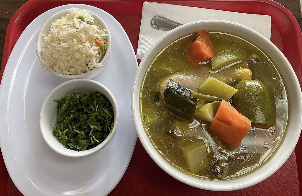 Pupuseria Papa Chico | restaurant | 2211 International Blvd, Oakland, CA 94606, USA | 3412137525 OR +1 341-213-7525