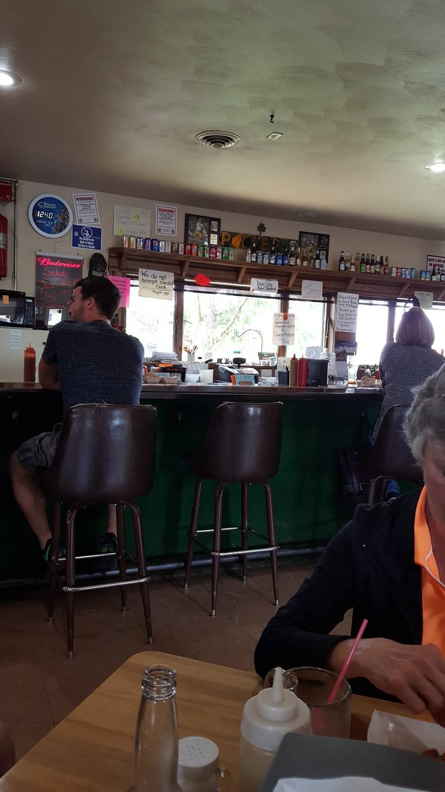 McCormicks Rolling Ground Bar & Grill | restaurant | 16463 Store Rd, Soldiers Grove, WI 54655, USA | 6086245684 OR +1 608-624-5684