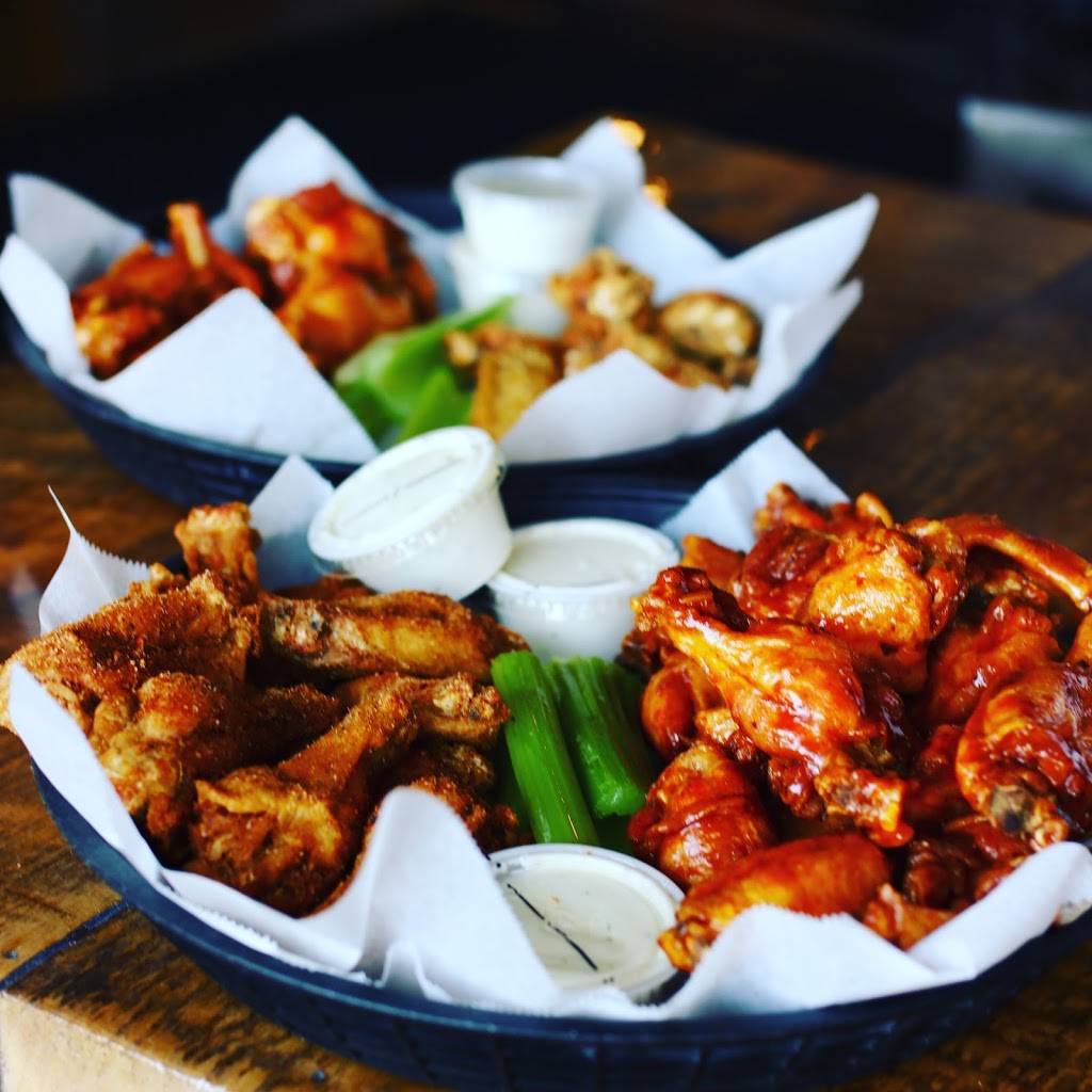 Wing-Itz | restaurant | 96 Main St, Newmarket, NH 03857, USA | 6032000283 OR +1 603-200-0283