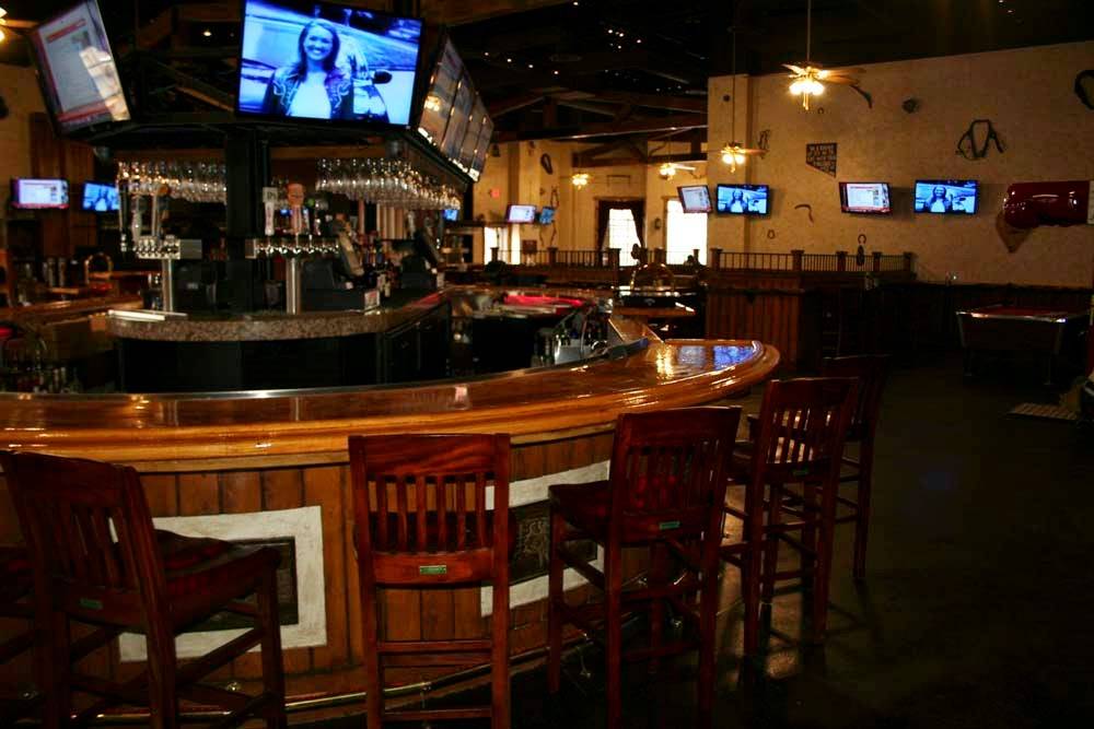 Saddle Ranch Chop House | restaurant | 20 City Blvd W, Orange, CA 92868, USA | 6572213136 OR +1 657-221-3136