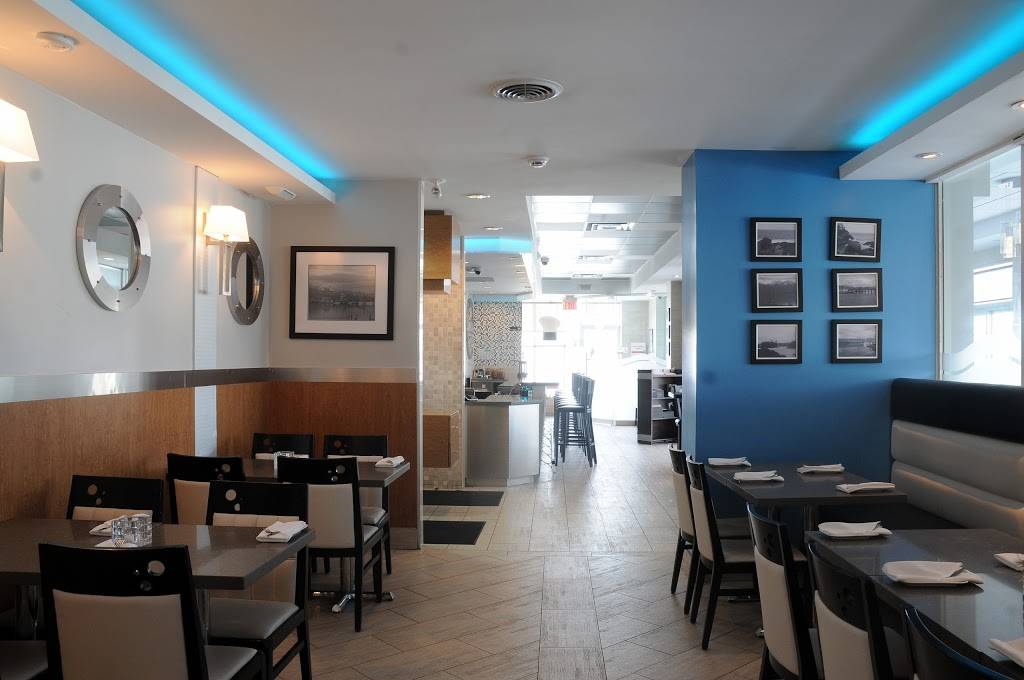 Dianas Oyster Bar and Grill | restaurant | 2105 Lawrence Ave E, Scarborough, ON M1R 2Z4, Canada | 4162881588 OR +1 416-288-1588