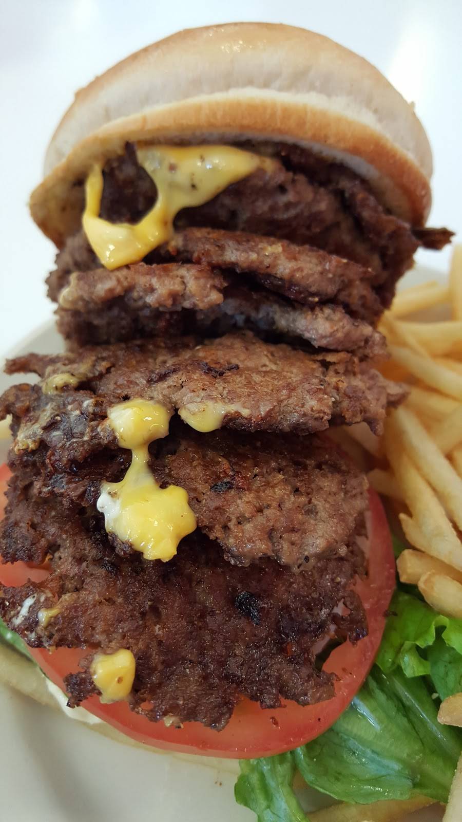 Steak n Shake | restaurant | 4199 Hacks Cross Rd, Memphis, TN 38125, USA | 9017553483 OR +1 901-755-3483