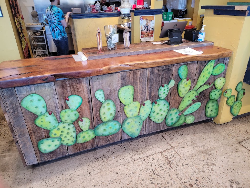 Señor Bobs Hot Dogs | meal takeaway | 2015 W State Rte 89A, Sedona, AZ 86336, USA | 9288622981 OR +1 928-862-2981