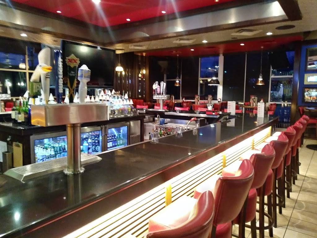 TGI Fridays | restaurant | 6840 Northlake Mall Dr, Charlotte, NC 28269, USA | 7045962869 OR +1 704-596-2869