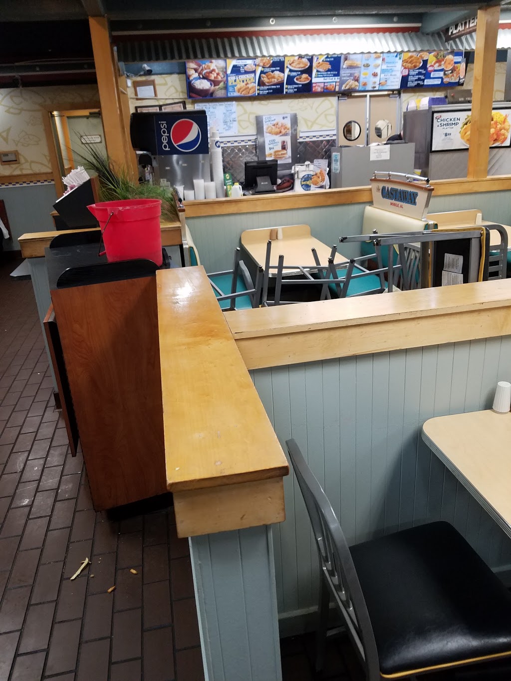 Long John Silvers | restaurant | 1304 S Breiel Blvd, Middletown, OH 45044, USA | 5134222859 OR +1 513-422-2859