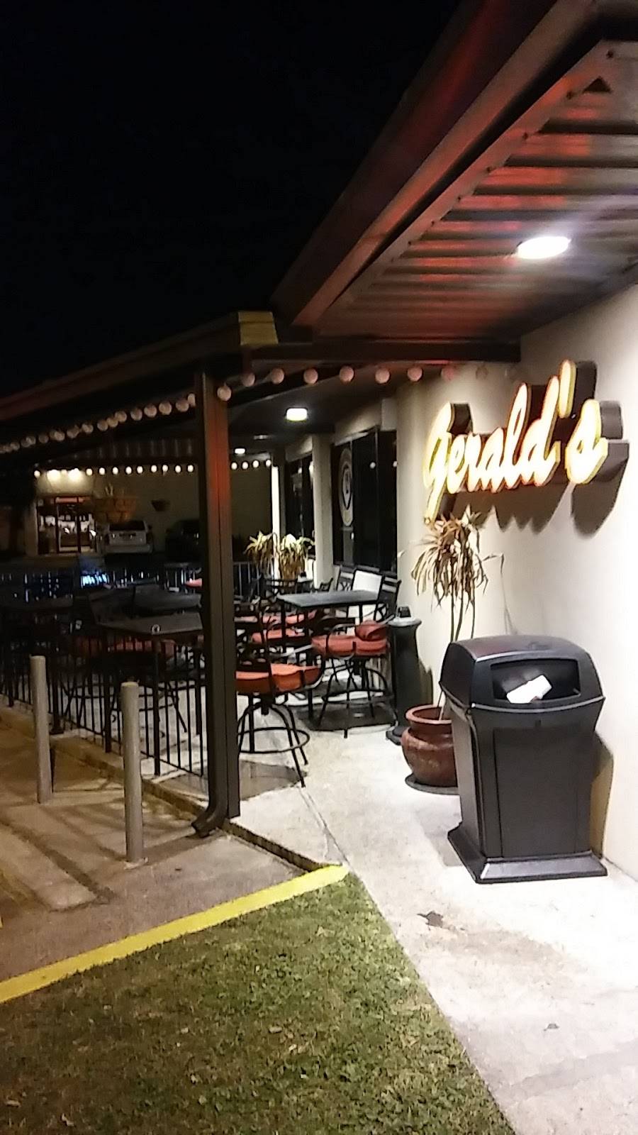 Geralds Donuts | restaurant | 2101 E Judge Perez Dr, Chalmette, LA 70043, USA | 5042529498 OR +1 504-252-9498