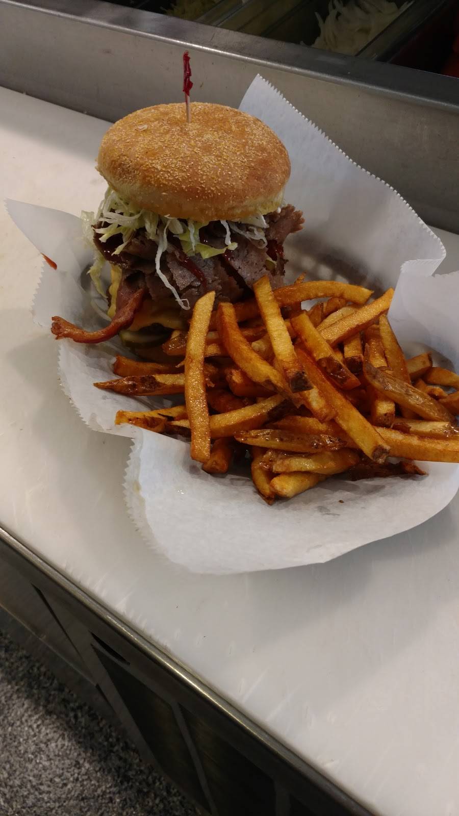 Georges Gyros | restaurant | 2330, 2500 Martin Luther King Jr Dr, North Chicago, IL 60064, USA | 8476727830 OR +1 847-672-7830