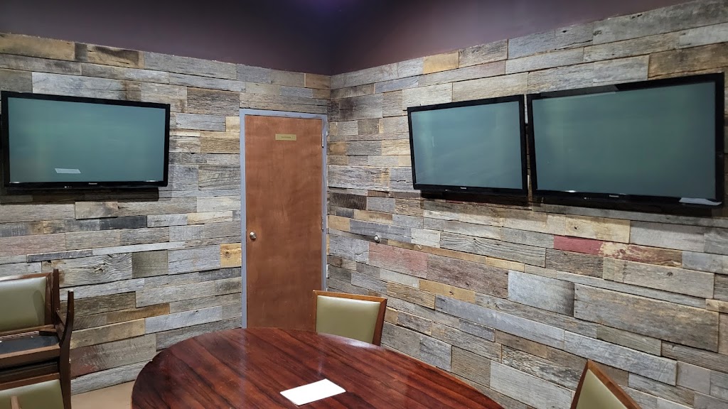 Club Hawthorne Hoffman Estates | restaurant | 2559 Pratum Ave, Hoffman Estates, IL 60192, USA | 7087803786 OR +1 708-780-3786