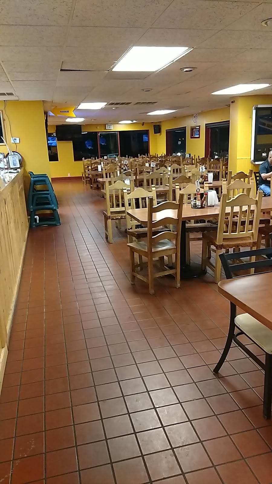 Mariscos Los Enriques | restaurant | 3690 Etiwanda Ave, Jurupa Valley, CA 91752, USA | 9516817151 OR +1 951-681-7151