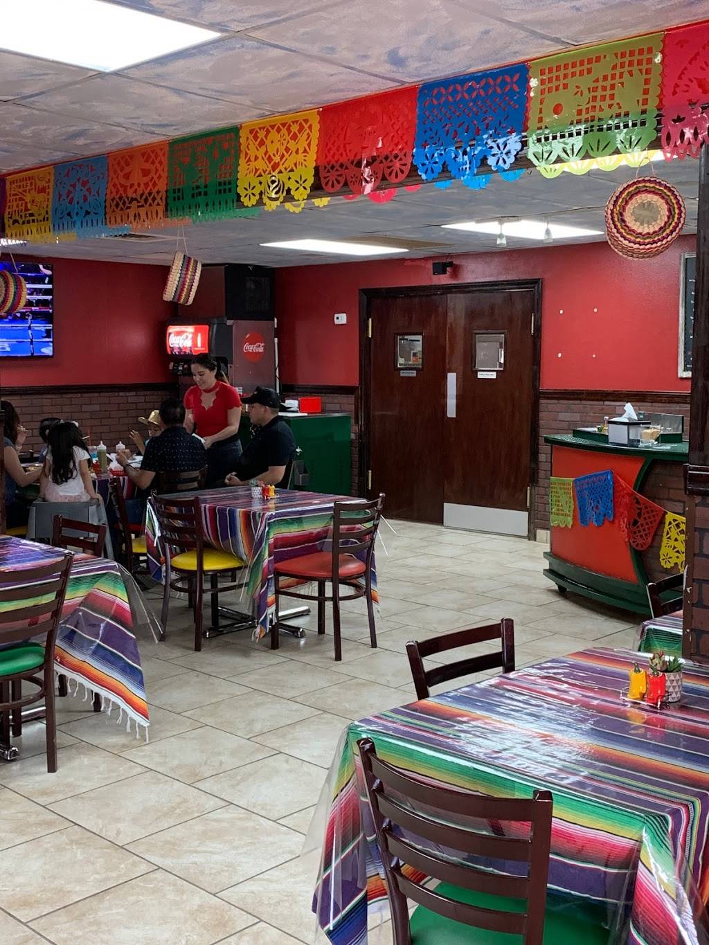 Valerias Tacos | restaurant | 5618 E Skyline Dr, San Tan Valley, AZ 85140, USA | 4807843316 OR +1 480-784-3316
