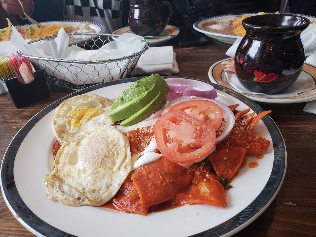 Los Tres Potrillos | restaurant | 1004 4th Ave, Brooklyn, NY 11232, USA | 7187888484 OR +1 718-788-8484