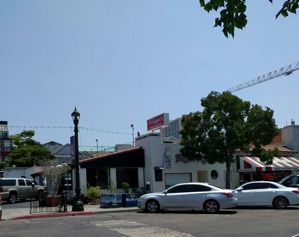 Filippis Pizza Grotto Little Italy | restaurant | 1747 India St, San Diego, CA 92101, USA | 6192325094 OR +1 619-232-5094