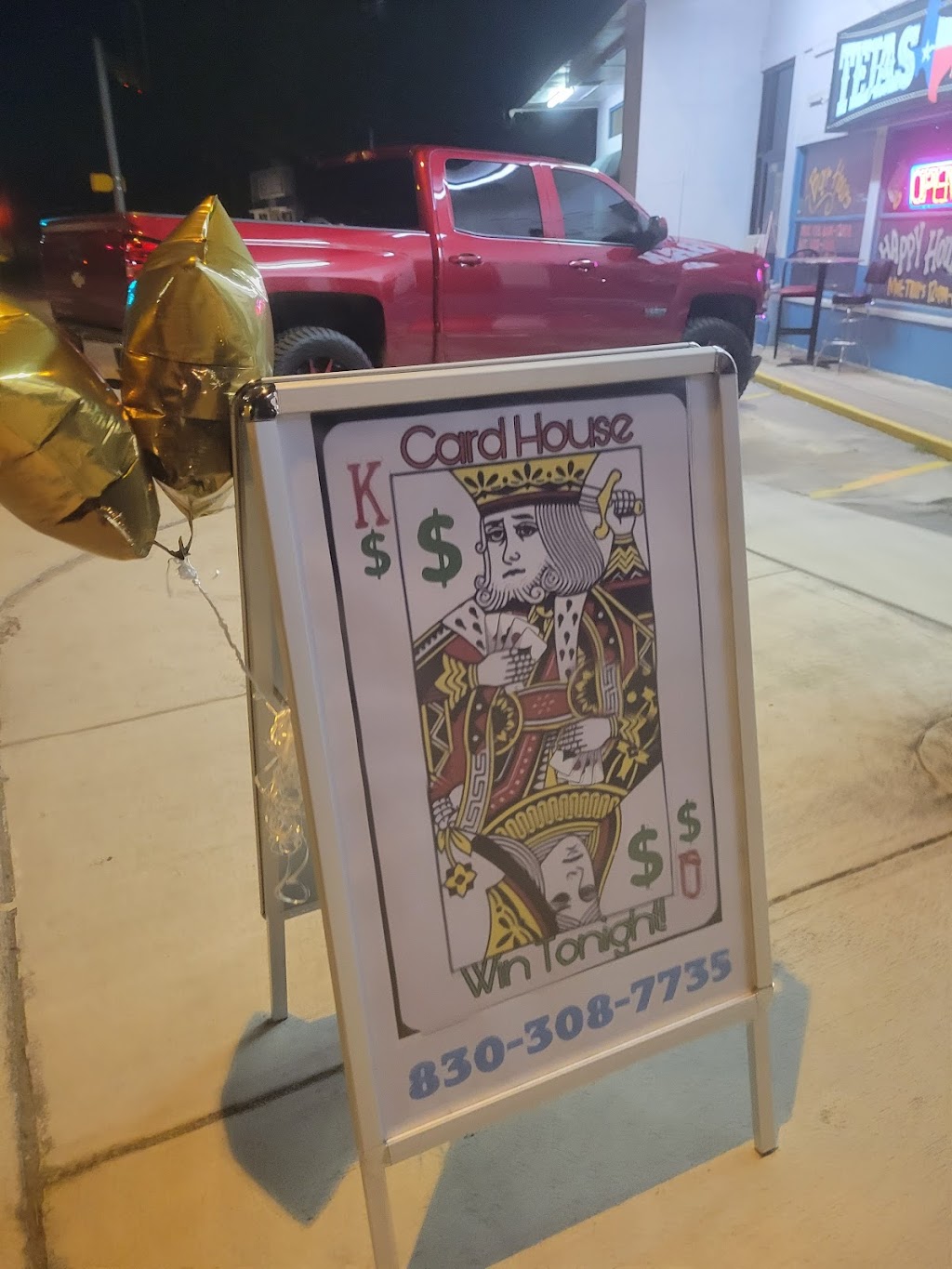 A 1 Card House:King and Queen Entertainment | restaurant | 165 E Faust St, New Braunfels, TX 78130, USA | 8303087735 OR +1 830-308-7735