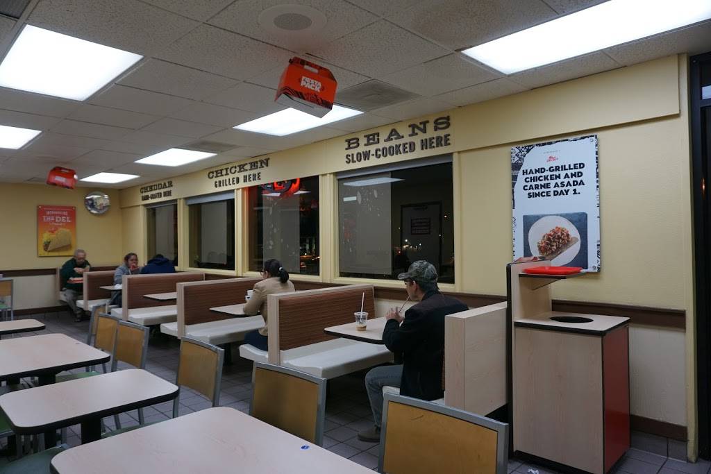 Del Taco | meal takeaway | 22349 El Toro Rd, Lake Forest, CA 92630, USA | 9495863757 OR +1 949-586-3757