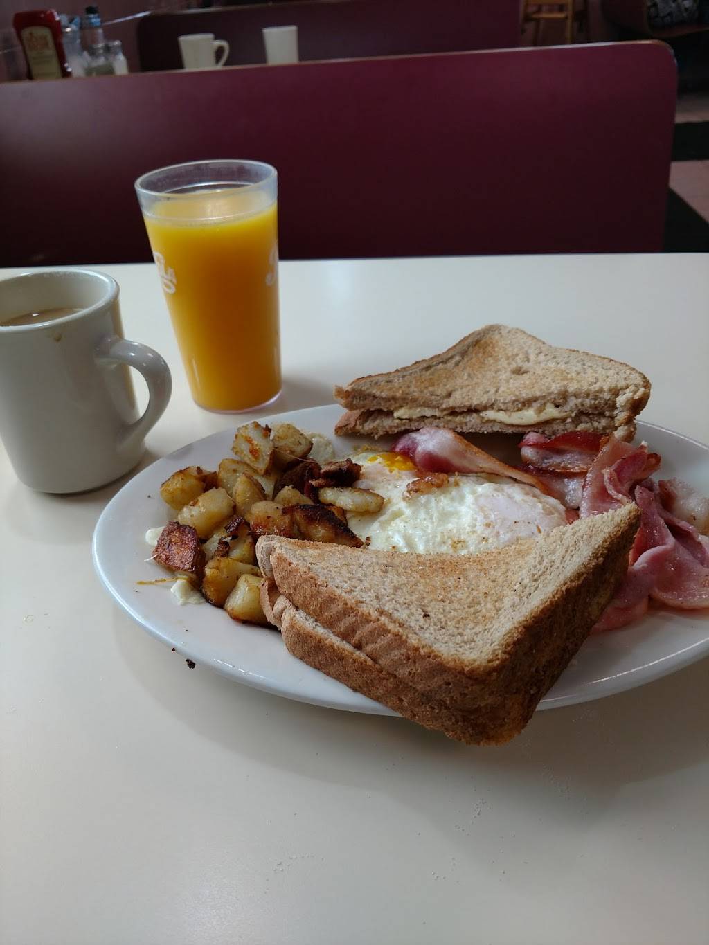 Willow Tree Restaurant | restaurant | 12 Rockdale Ave, New Bedford, MA 02740, USA | 5089903631 OR +1 508-990-3631