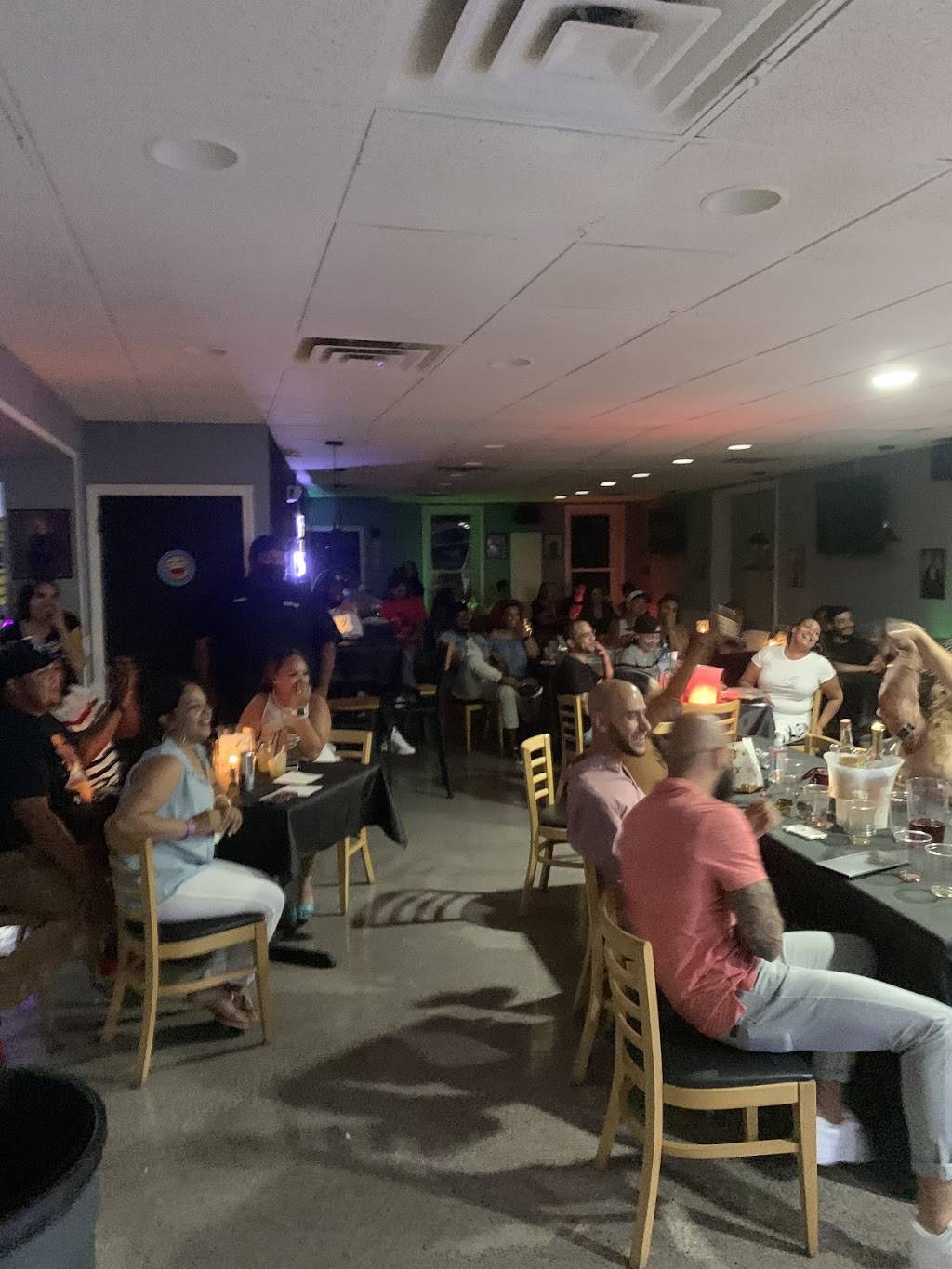 LaughLounge & Restaurant | restaurant | 40 N 7th St, Lebanon, PA 17046, USA | 7172775409 OR +1 717-277-5409