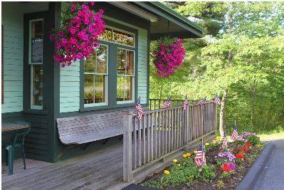 Cooks Crossing | restaurant | 237 E Main St, Searsport, ME 04974, USA | 2075482005 OR +1 207-548-2005