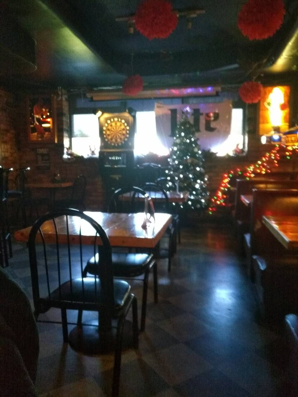 Crestwood Lounge | restaurant | 27885 Plymouth Rd, Livonia, MI 48150, USA | 7344271137 OR +1 734-427-1137