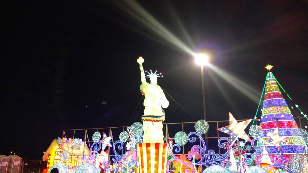 Rawhide Rodeo Arena at Wild Horse Pass | restaurant | 5700 W North Loop Rd, Chandler, AZ 85226, USA | 4805025600 OR +1 480-502-5600