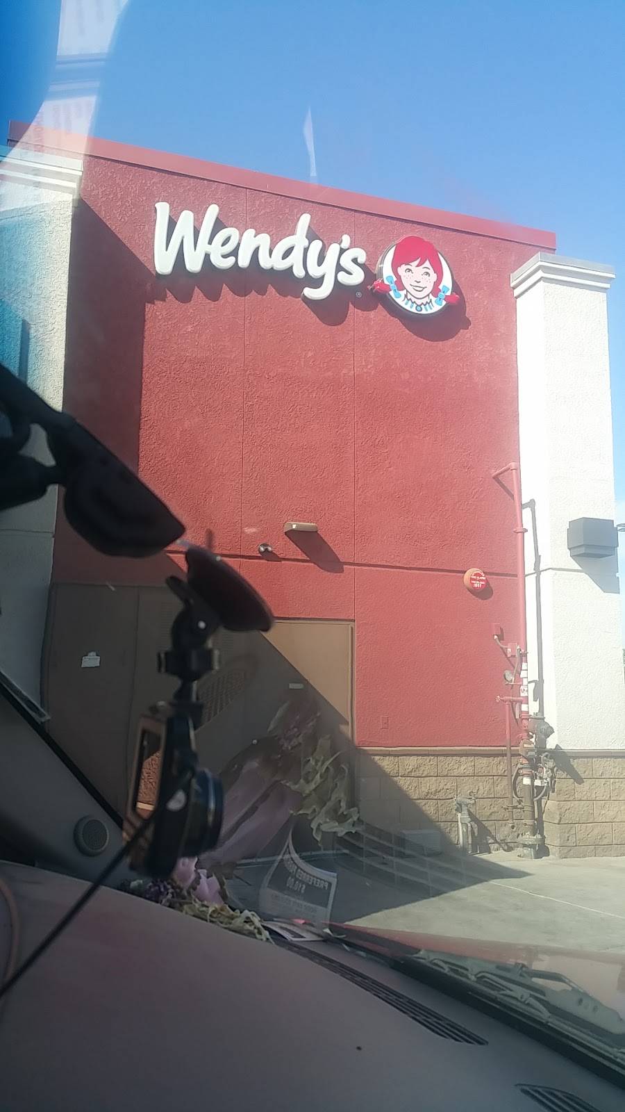 Wendys | restaurant | 7164 N Blackstone Ave, Fresno, CA 93650, USA | 5594905201 OR +1 559-490-5201