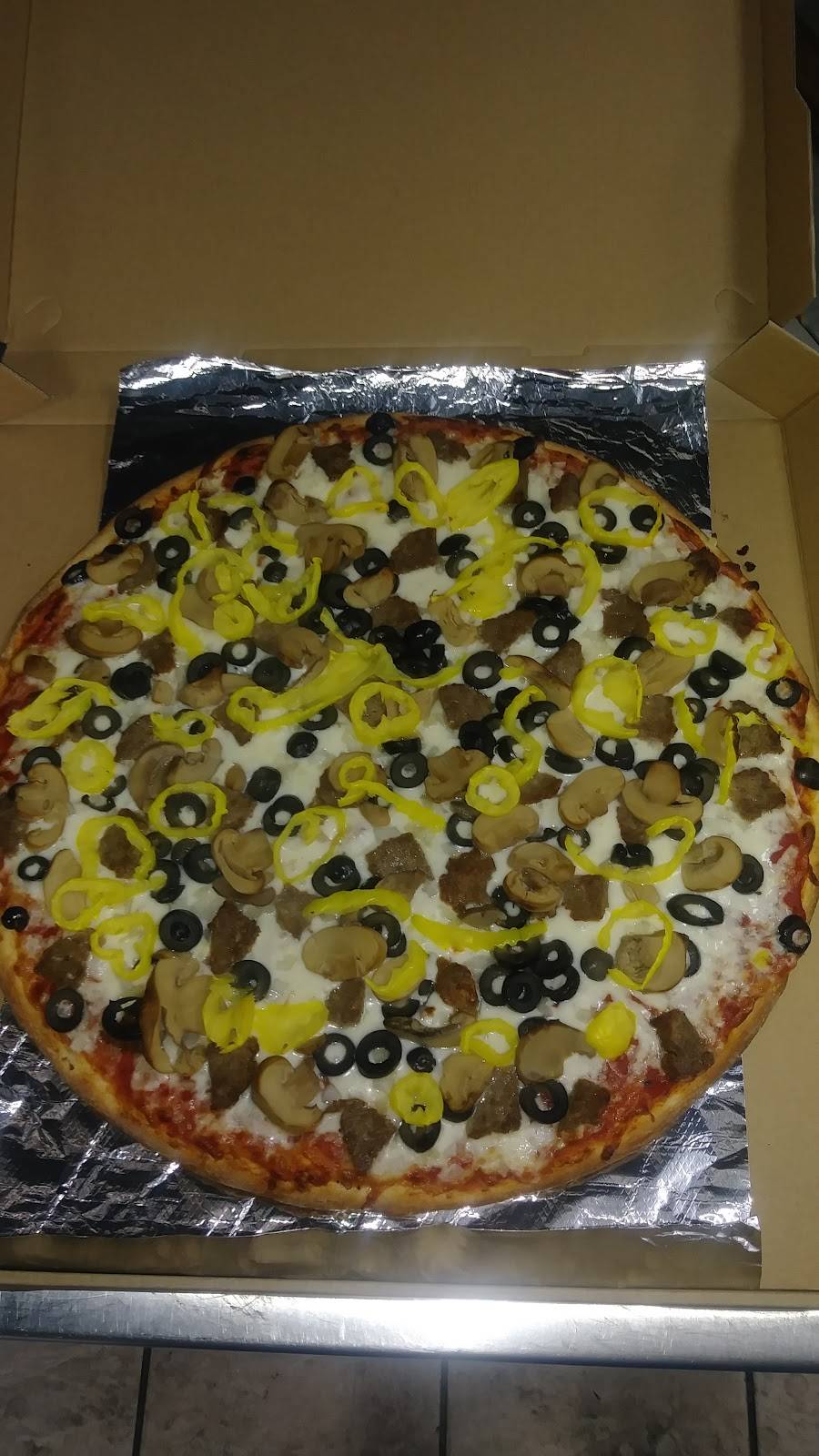 Mom and Pops Pizza | restaurant | 1755 Palm Harbor Pkwy, Palm Coast, FL 32137, USA | 3866278120 OR +1 386-627-8120