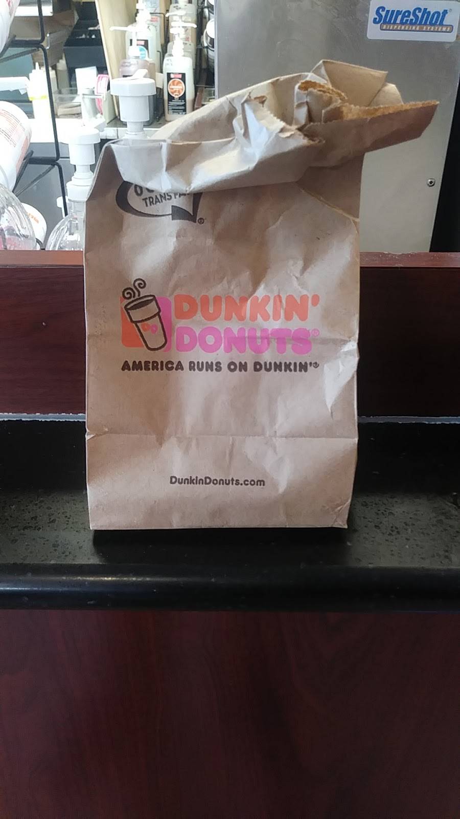 Dunkin | cafe | 63 Bank St, Waterbury, CT 06702, USA | 2035745221 OR +1 203-574-5221