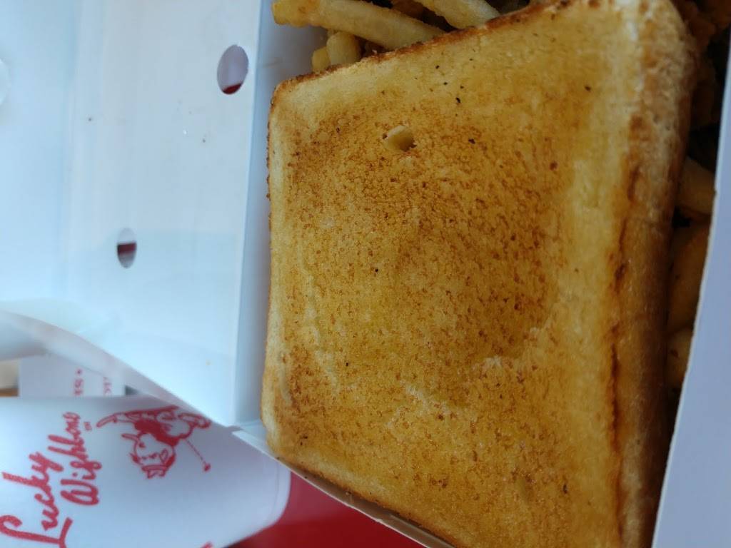 Lucky Wishbone | restaurant | 2712 E 22nd St, Tucson, AZ 85713, USA | 5203270911 OR +1 520-327-0911