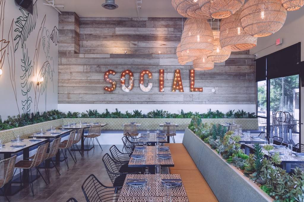SOCIAL Huntington Beach | restaurant | 21214 Beach Blvd, Huntington Beach, CA 92648, USA | 7143747715 OR +1 714-374-7715
