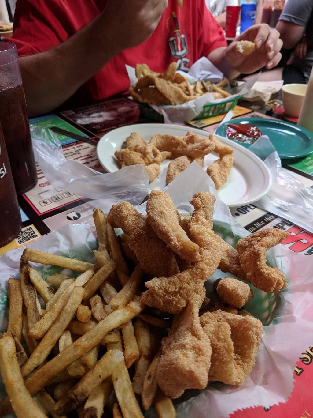 Punkins Bar-B-Que & Catfish | restaurant | 1911 W Grant Ave, Pauls Valley, OK 73075, USA | 4052382320 OR +1 405-238-2320