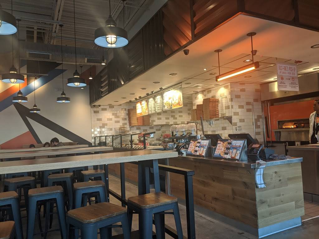 Blaze Pizza | meal takeaway | Indigo Square, 1701 Shoremeade Rd, Mt Pleasant, SC 29464, USA | 8435074400 OR +1 843-507-4400