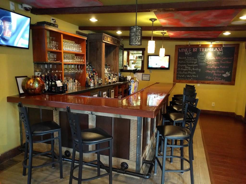 Notch 8 Cafe & Bar | restaurant | 6527-, 6533 E Seneca Turnpike, Jamesville, NY 13078, USA | 3158709132 OR +1 315-870-9132