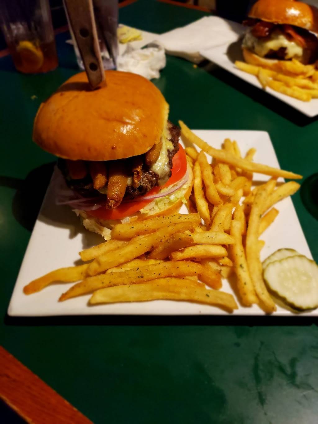 Mikes York Street Bar & Grill | meal takeaway | 544 York Rd, Warminster, PA 18974, USA | 2156723300 OR +1 215-672-3300