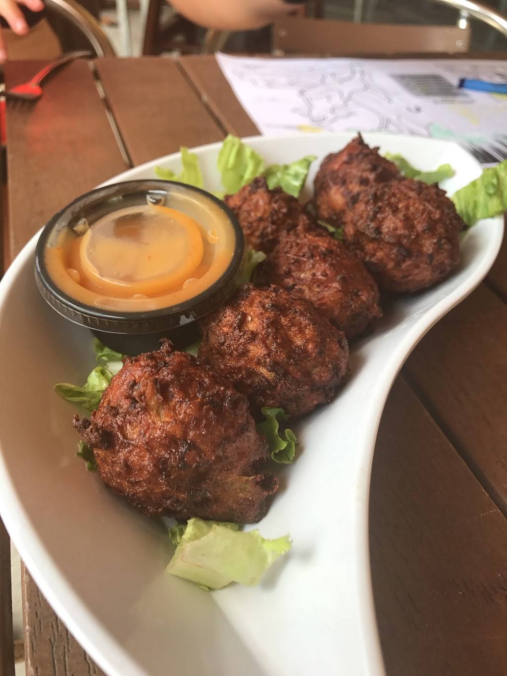 Woodys Local Neighborhood Rum & Grille | restaurant | 2408 Surfside Blvd, Cape Coral, FL 33991, USA | 2392572870 OR +1 239-257-2870