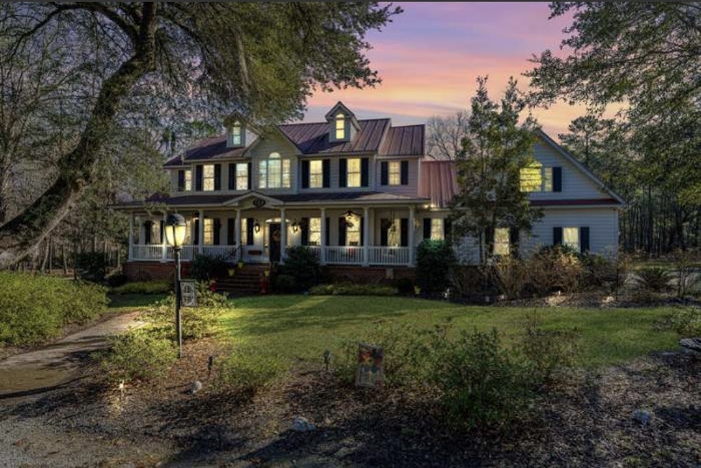 Cozy Country Living | restaurant | 124 Stroble Family Trl, Moncks Corner, SC 29461, USA | 8439253433 OR +1 843-925-3433